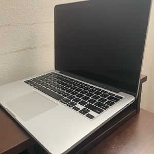 2015 13.3” MacBook Pro Retina Display